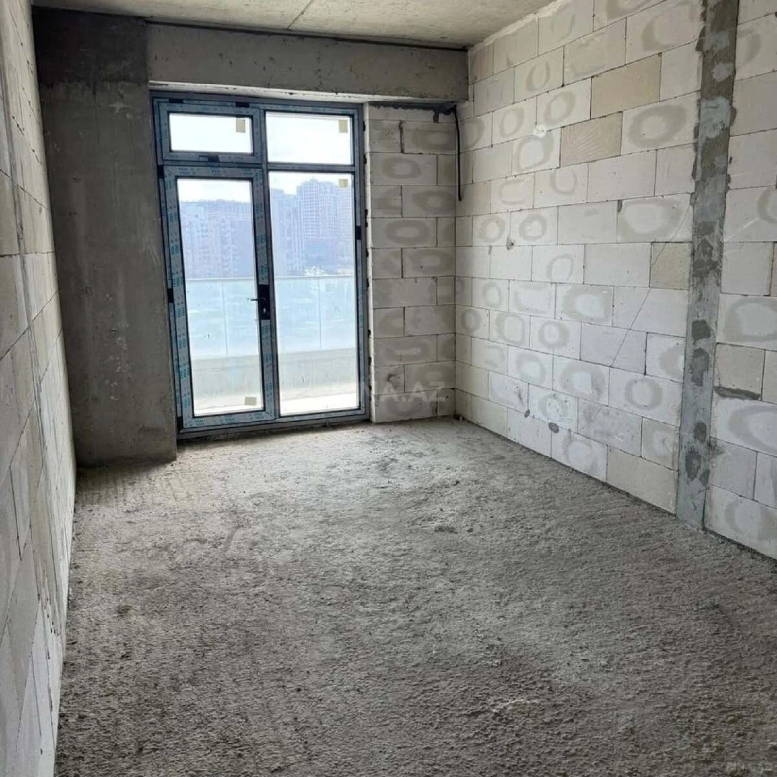 Satılır 2 otaqlı mənzil 60.5 m²