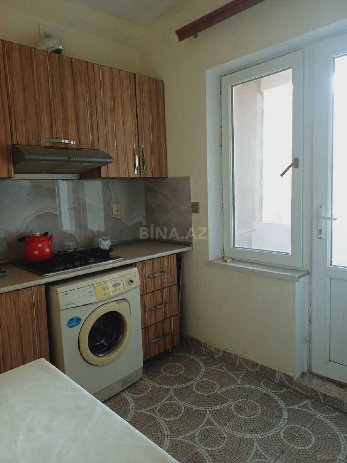 Satılır 1 otaqlı mənzil 40 m²