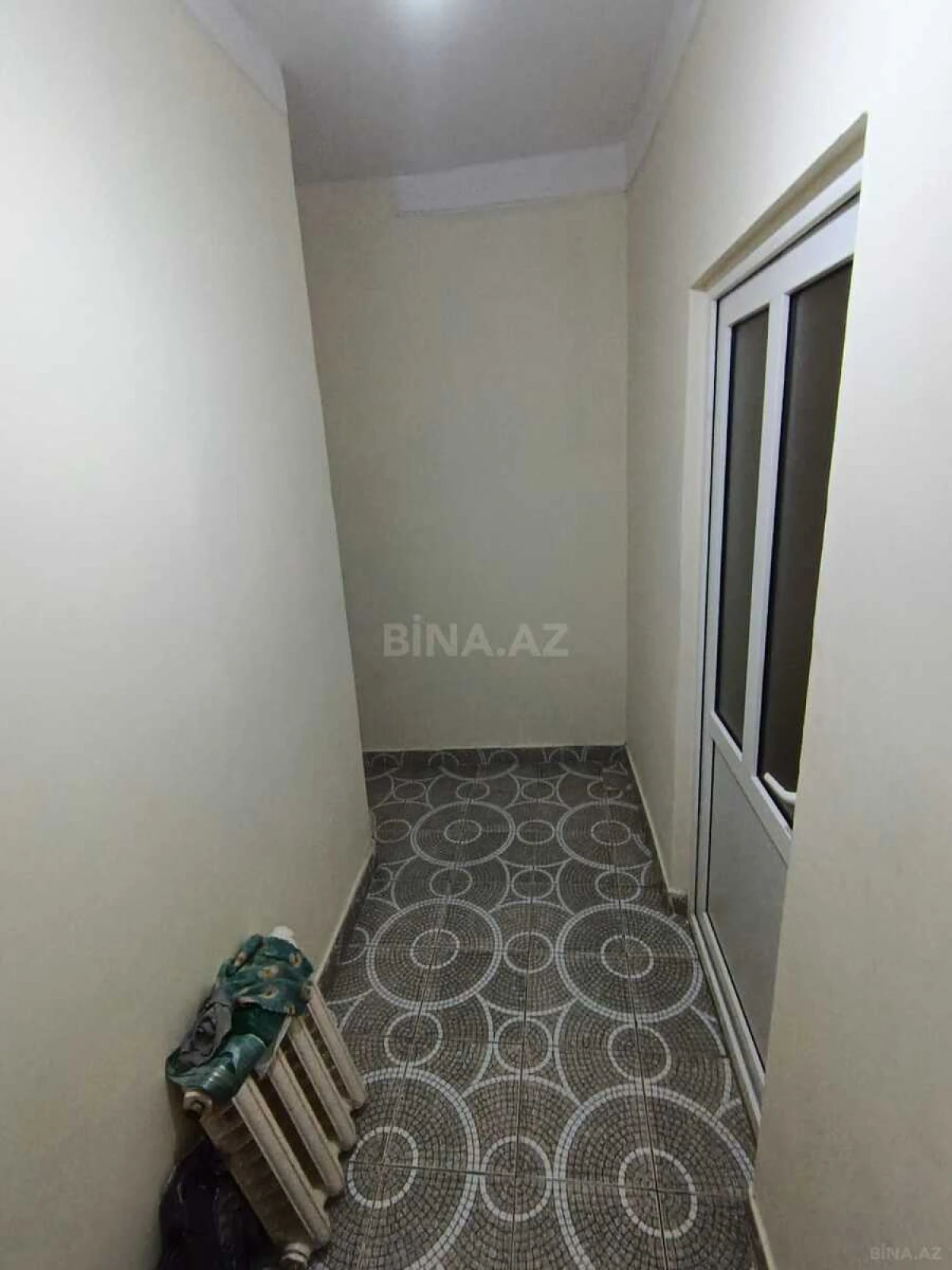 Satılır 1 otaqlı mənzil 40 m²