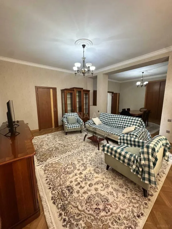 Kirayə verilir 3 otaqlı mənzil 98 m²