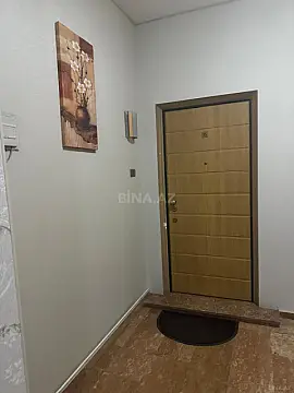 Satılır 4 otaqlı mənzil 218 m²