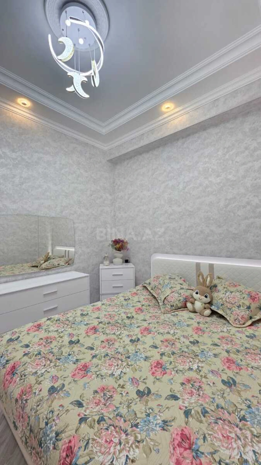 Satılır 2 otaqlı mənzil 52 m²