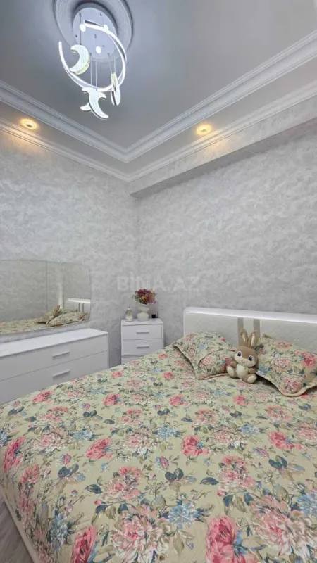 Satılır 2 otaqlı mənzil 52 m²