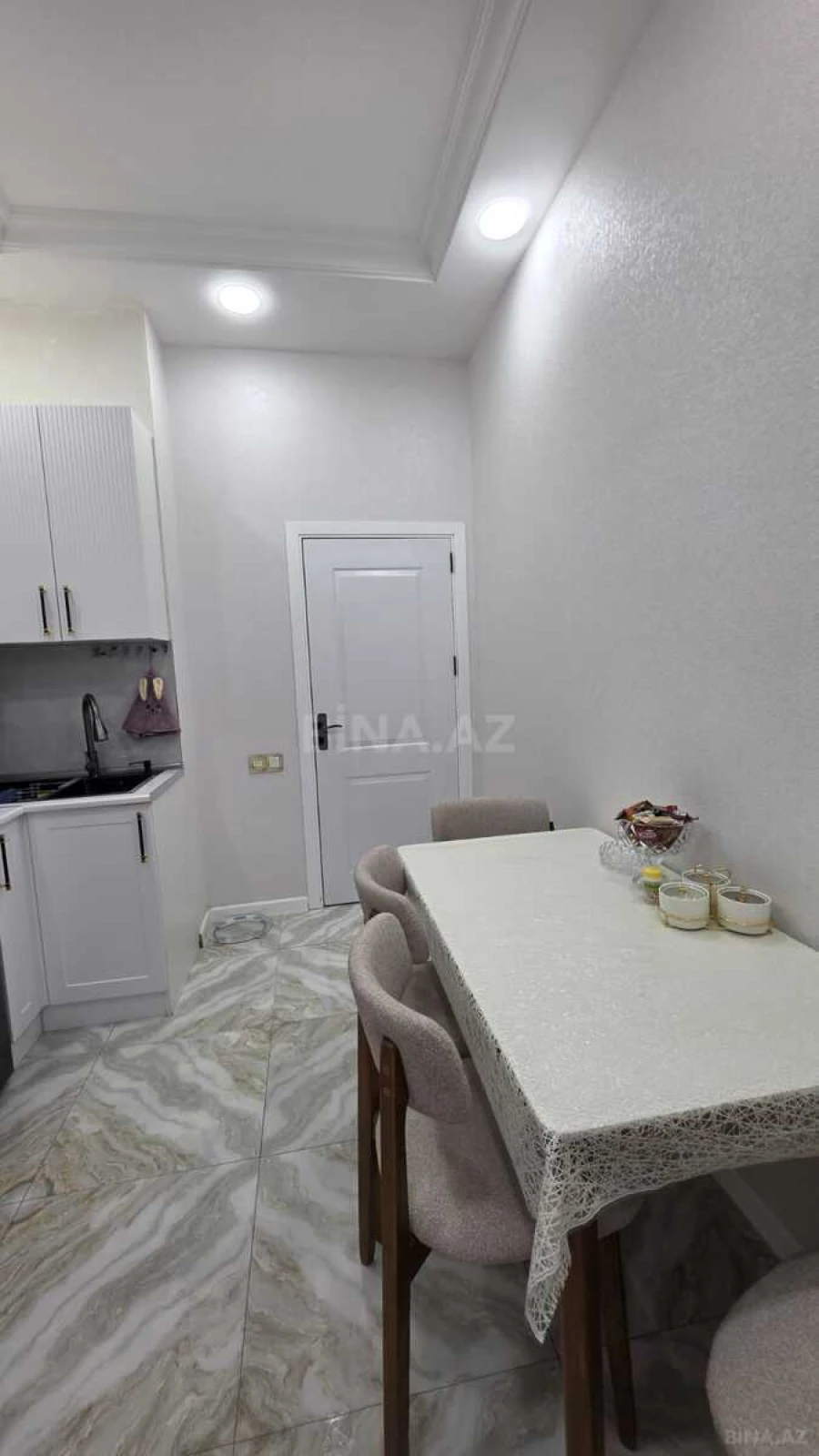 Satılır 2 otaqlı mənzil 52 m²