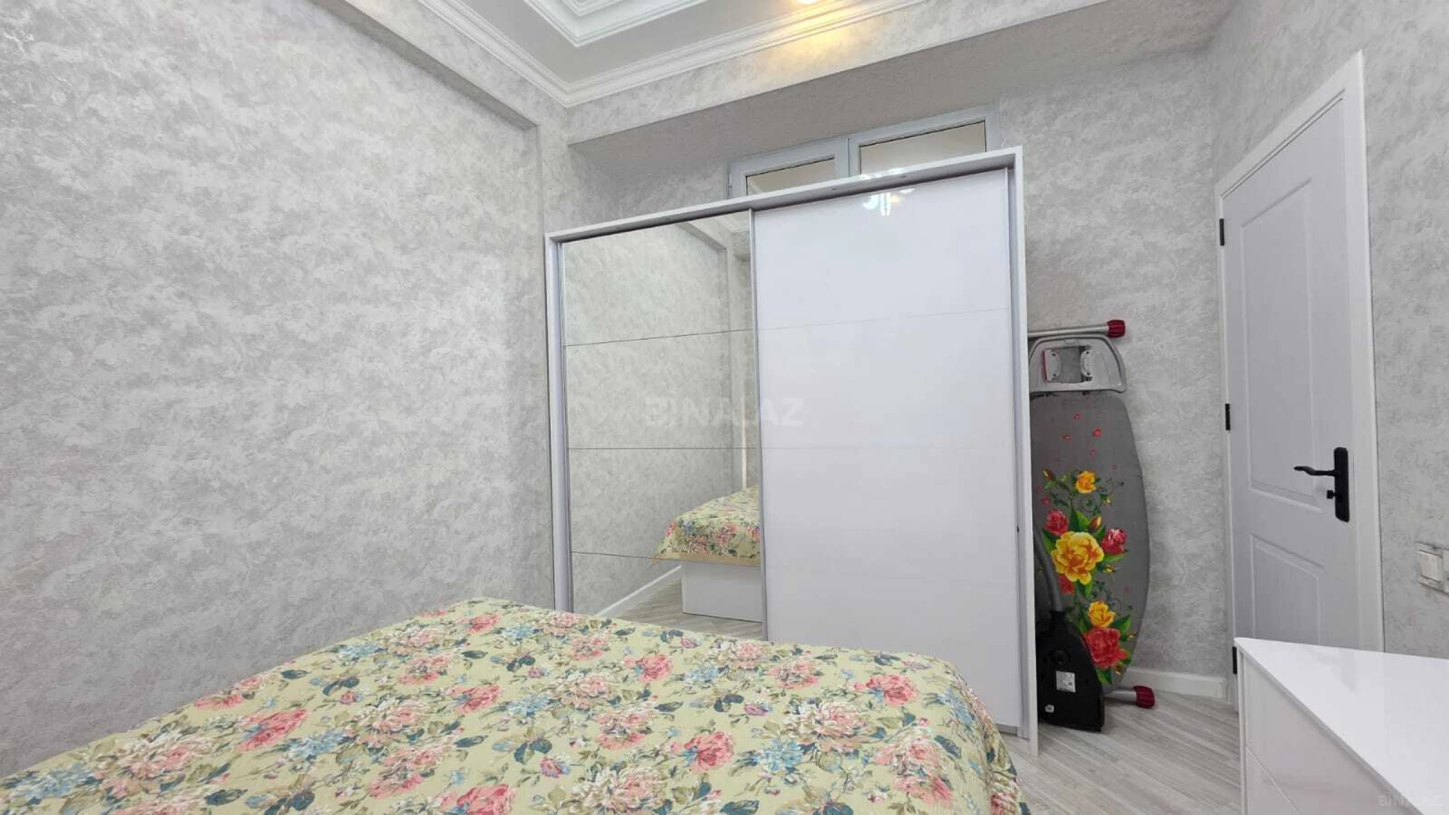 Satılır 2 otaqlı mənzil 52 m²