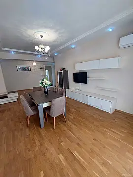 Satılır 3 otaqlı mənzil 110 m²