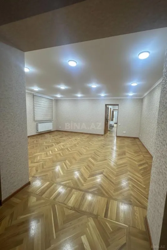 Kirayə verilir 3 otaqlı ofis 110 m²