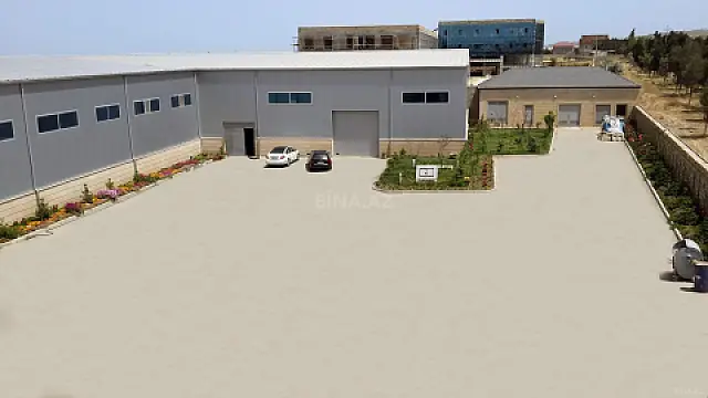 Kirayə verilir obyekt 2000 m² — Bakı 2000.00 m²