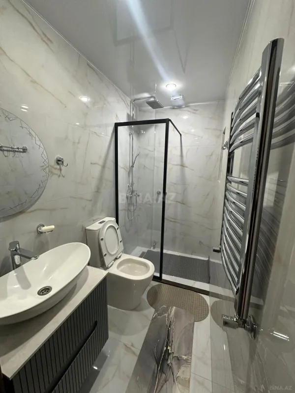Kirayə verilir 2 otaqlı mənzil 90 m²