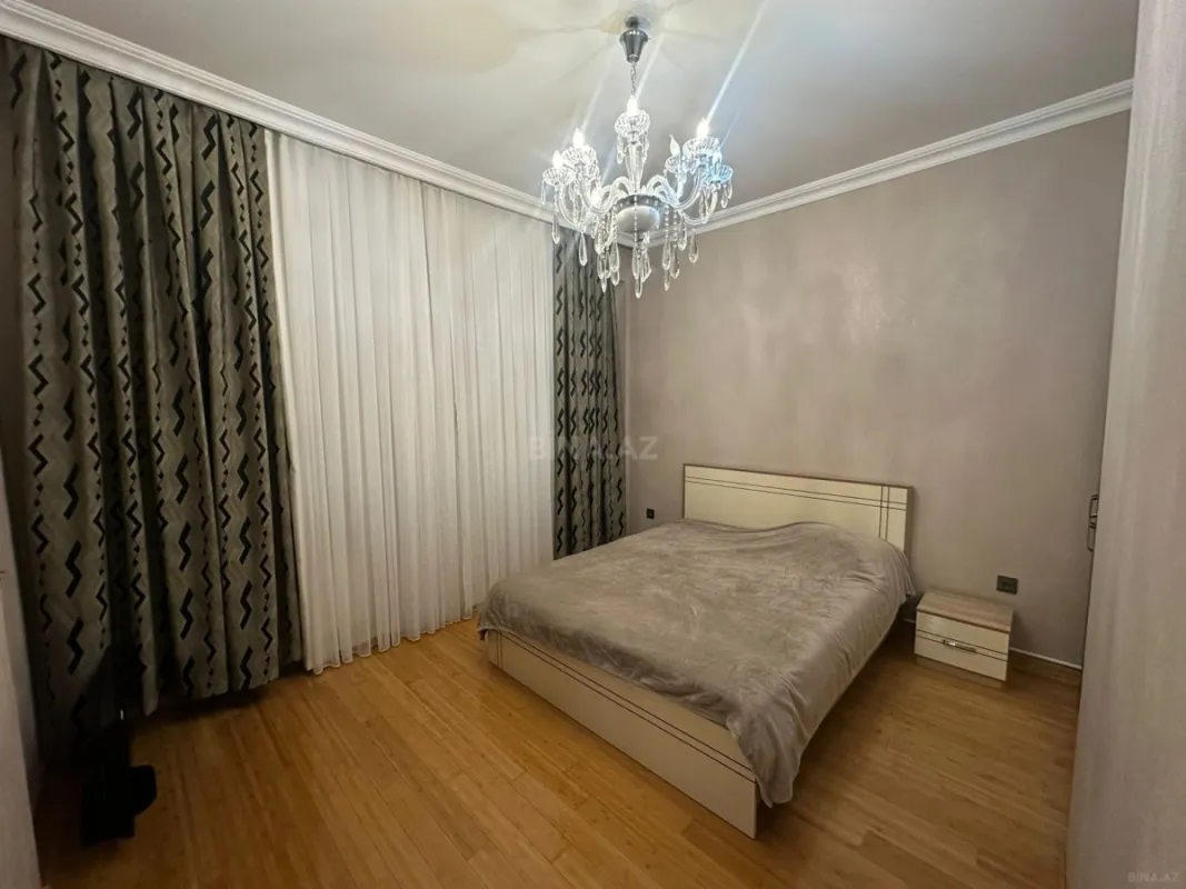 Kirayə verilir 2 otaqlı mənzil 90 m²