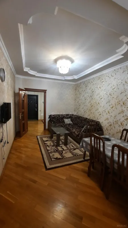 Kirayə verilir 2 otaqlı mənzil 65 m²