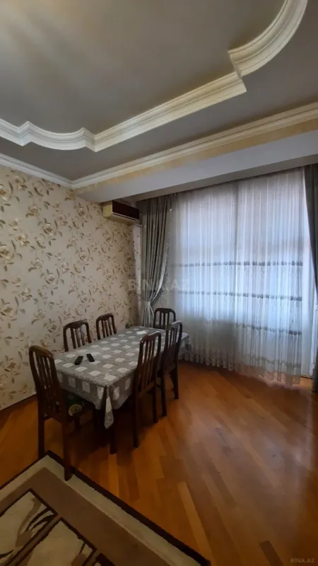 Kirayə verilir 2 otaqlı mənzil 65 m²