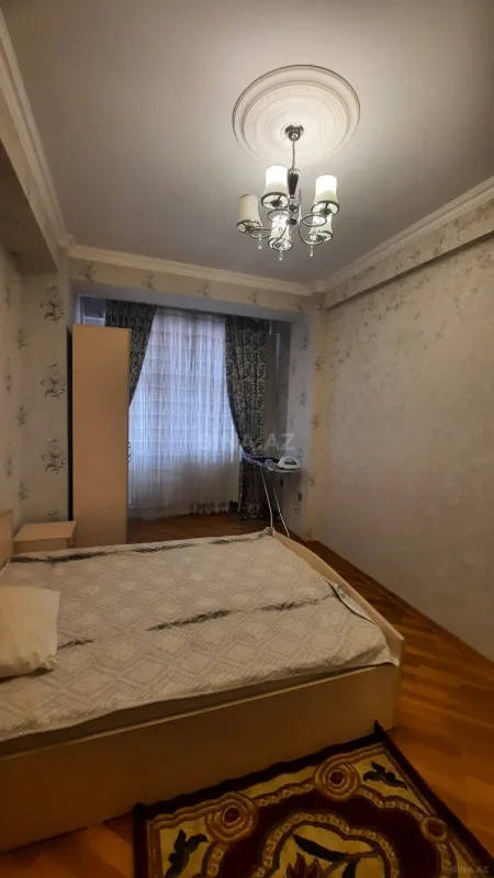 Kirayə verilir 2 otaqlı mənzil 65 m²