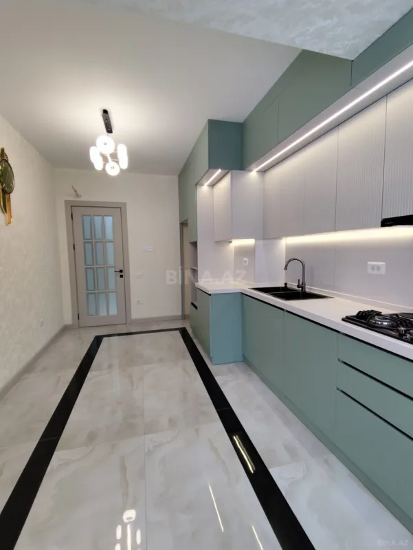 Satılır 3 otaqlı mənzil 128 m²