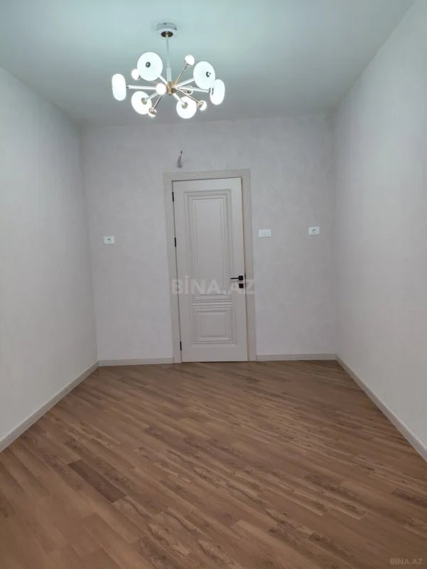 Satılır 3 otaqlı mənzil 128 m²