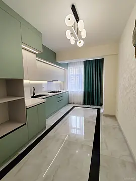 Satılır 3 otaqlı mənzil 128 m²
