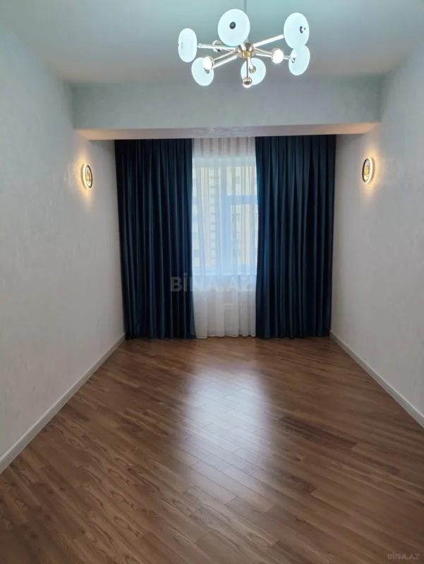 Satılır 3 otaqlı mənzil 128 m²