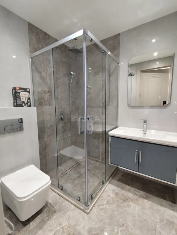 Satılır 3 otaqlı mənzil 128 m²