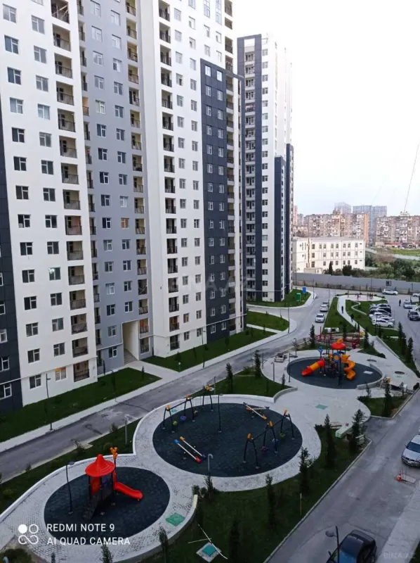 Satılır 3 otaqlı mənzil 128 m²