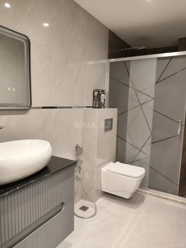 Satılır 3 otaqlı mənzil 128 m²