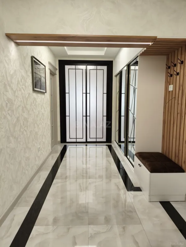 Satılır 3 otaqlı mənzil 128 m²