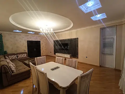 Kirayə verilir 2 otaqlı mənzil 115 m²