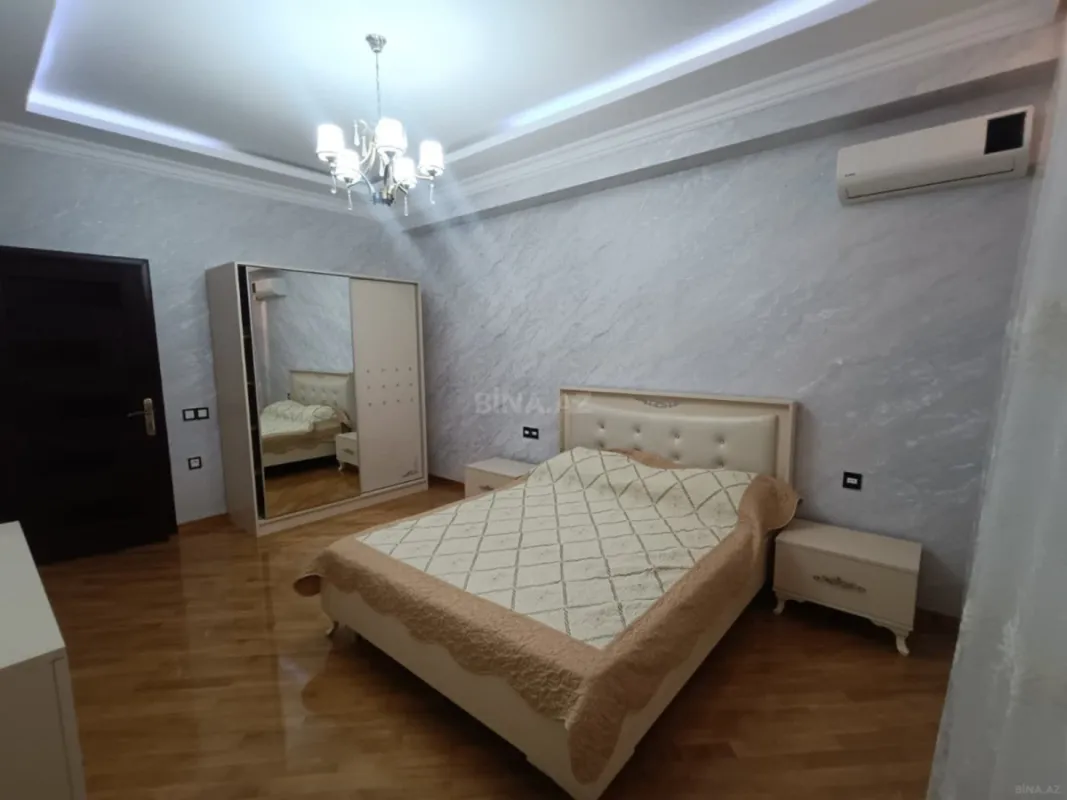 Kirayə verilir 2 otaqlı mənzil 115 m²