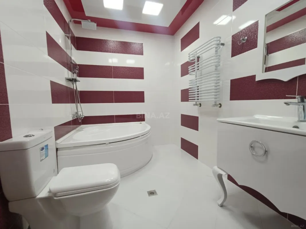 Kirayə verilir 2 otaqlı mənzil 115 m²