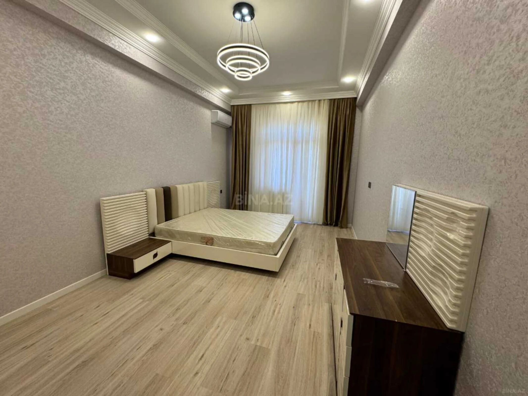 Kirayə verilir 3 otaqlı mənzil 100 m²