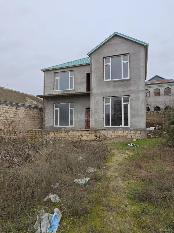 Satılır 4 otaqlı həyət evi 200 m²