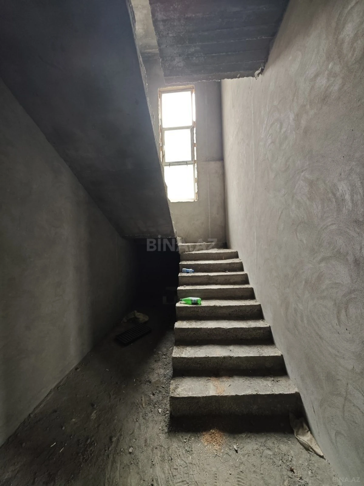 Satılır 4 otaqlı həyət evi 200 m²