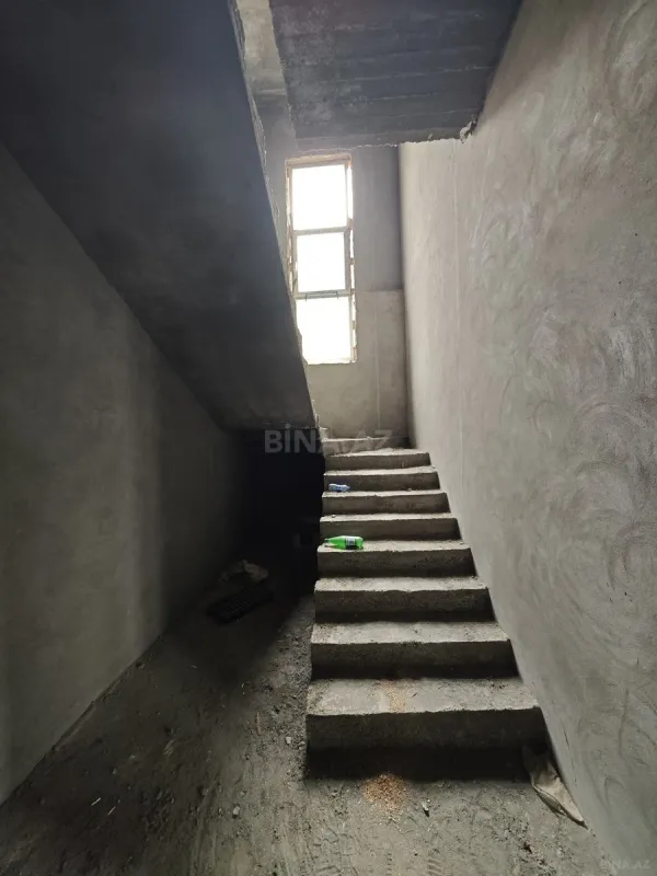 Satılır 4 otaqlı həyət evi 200 m²