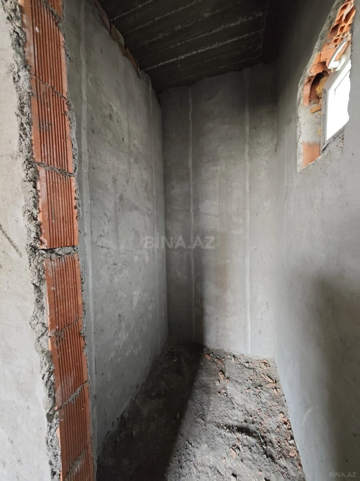 Satılır 4 otaqlı həyət evi 200 m²
