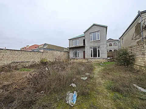 Satılır 4 otaqlı həyət evi 200 m²