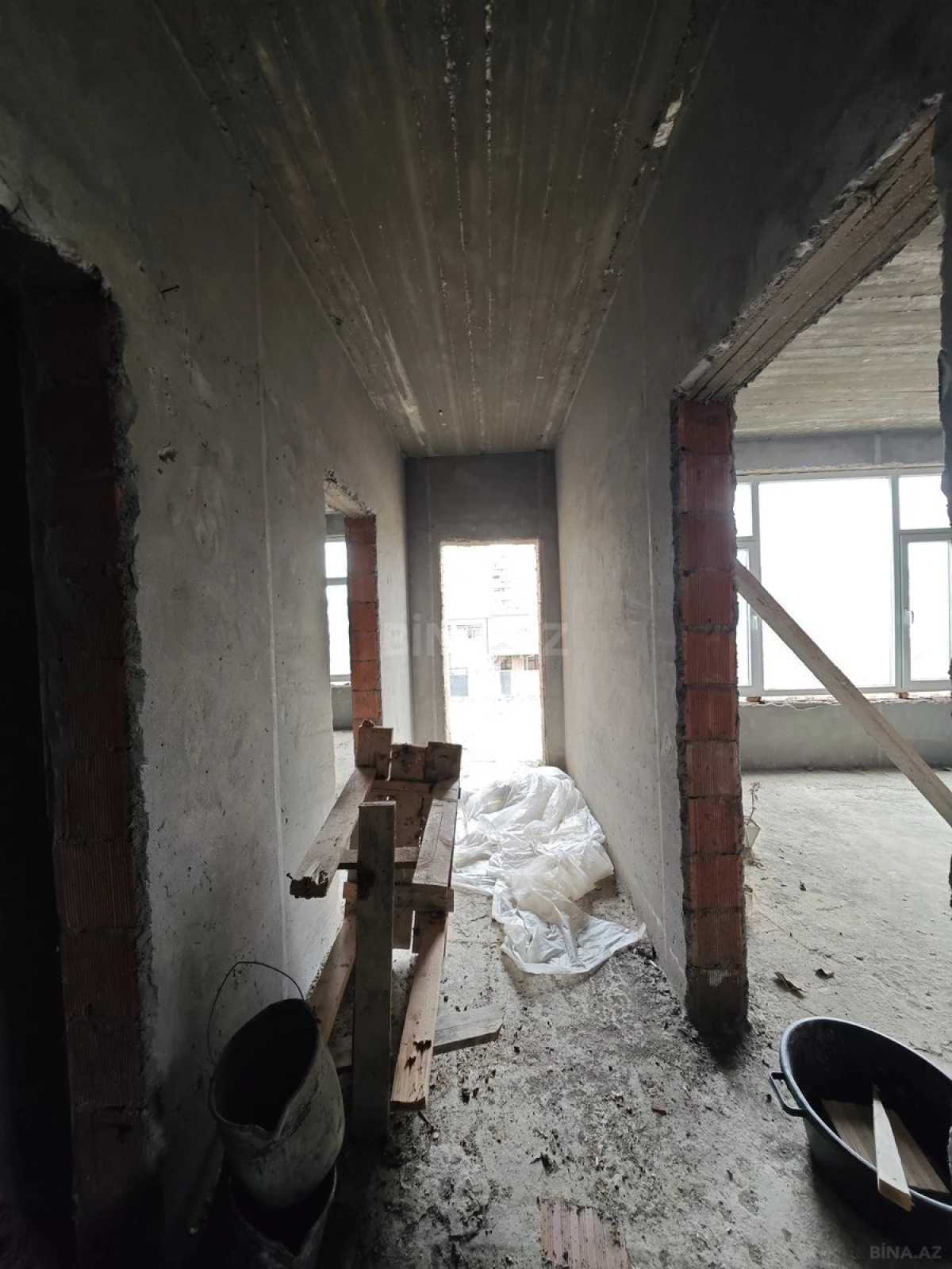 Satılır 4 otaqlı həyət evi 200 m²