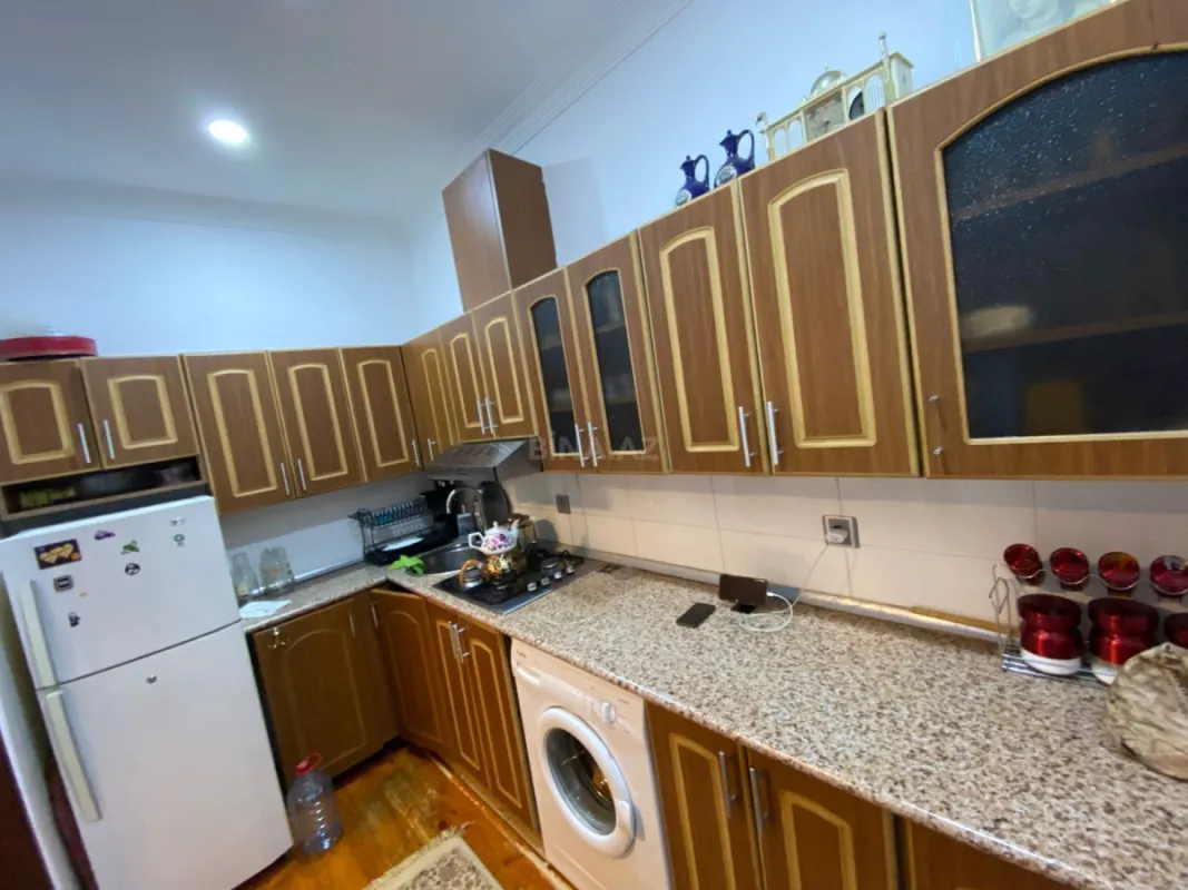 Satılır 2 otaqlı mənzil 53 m²