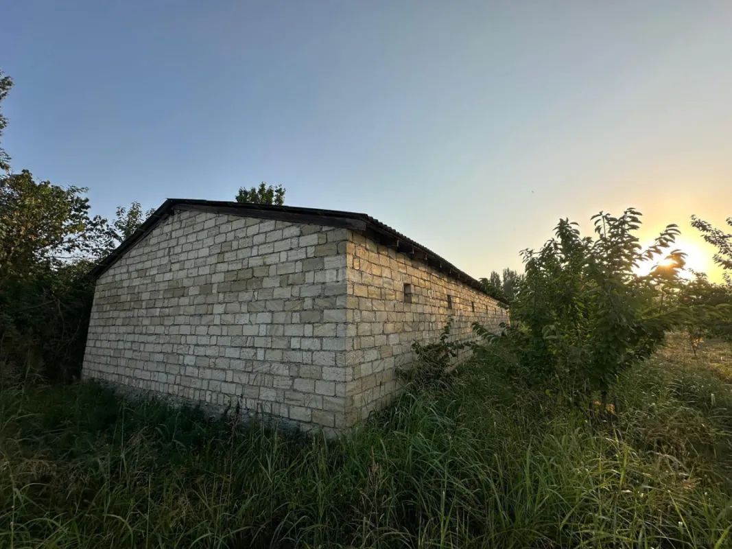 Satılır torpaq sahəsi 200 m²