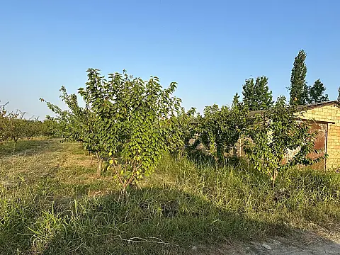 Satılır torpaq sahəsi 200 m²