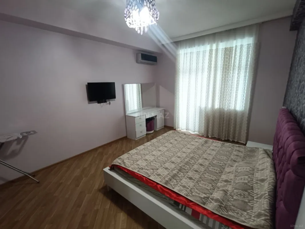 Kirayə verilir 2 otaqlı mənzil 85 m²