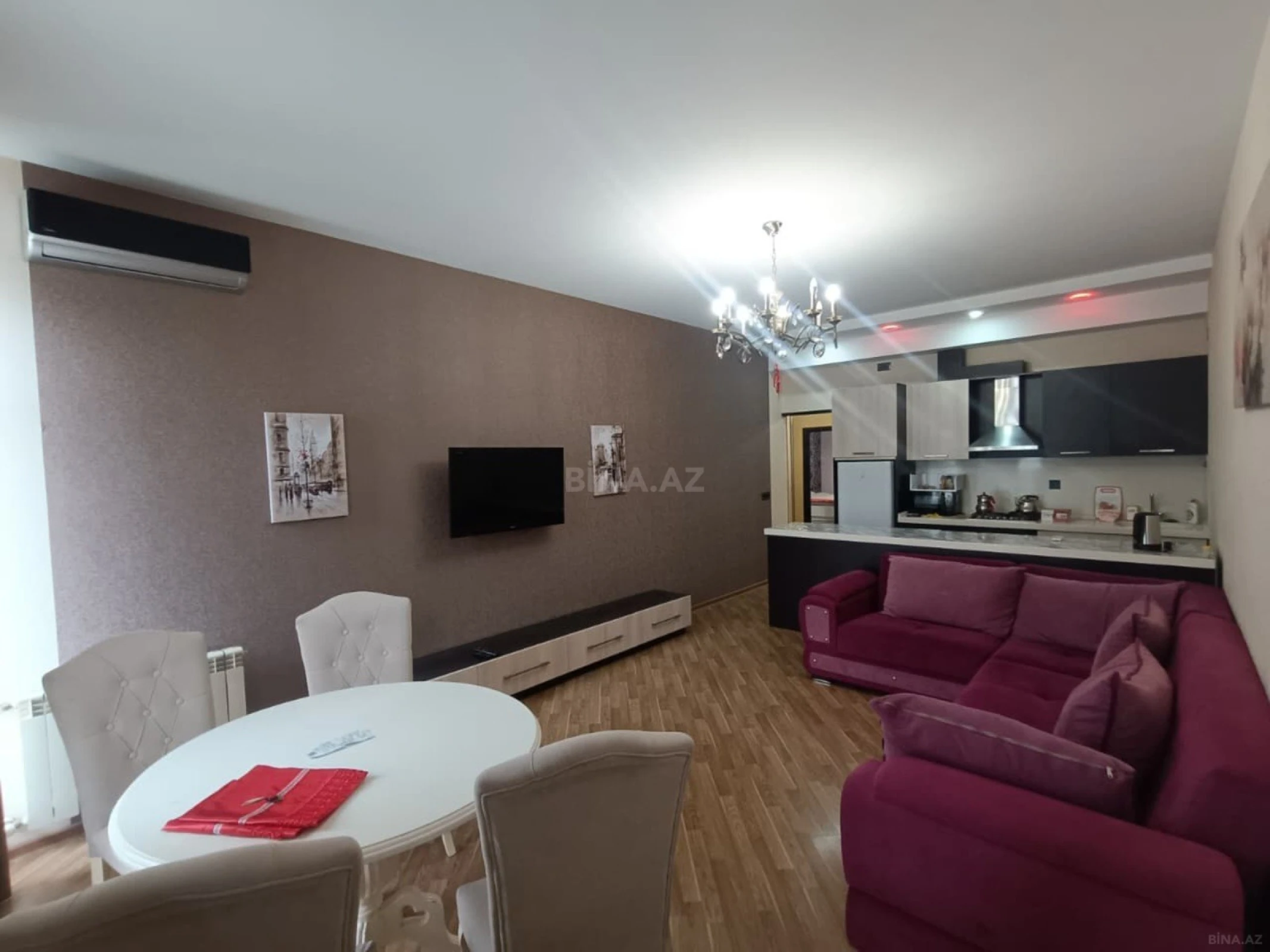 Kirayə verilir 2 otaqlı mənzil 85 m²