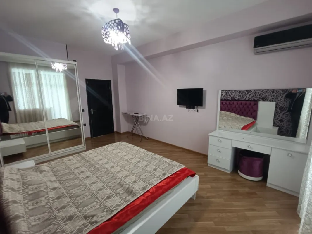 Kirayə verilir 2 otaqlı mənzil 85 m²