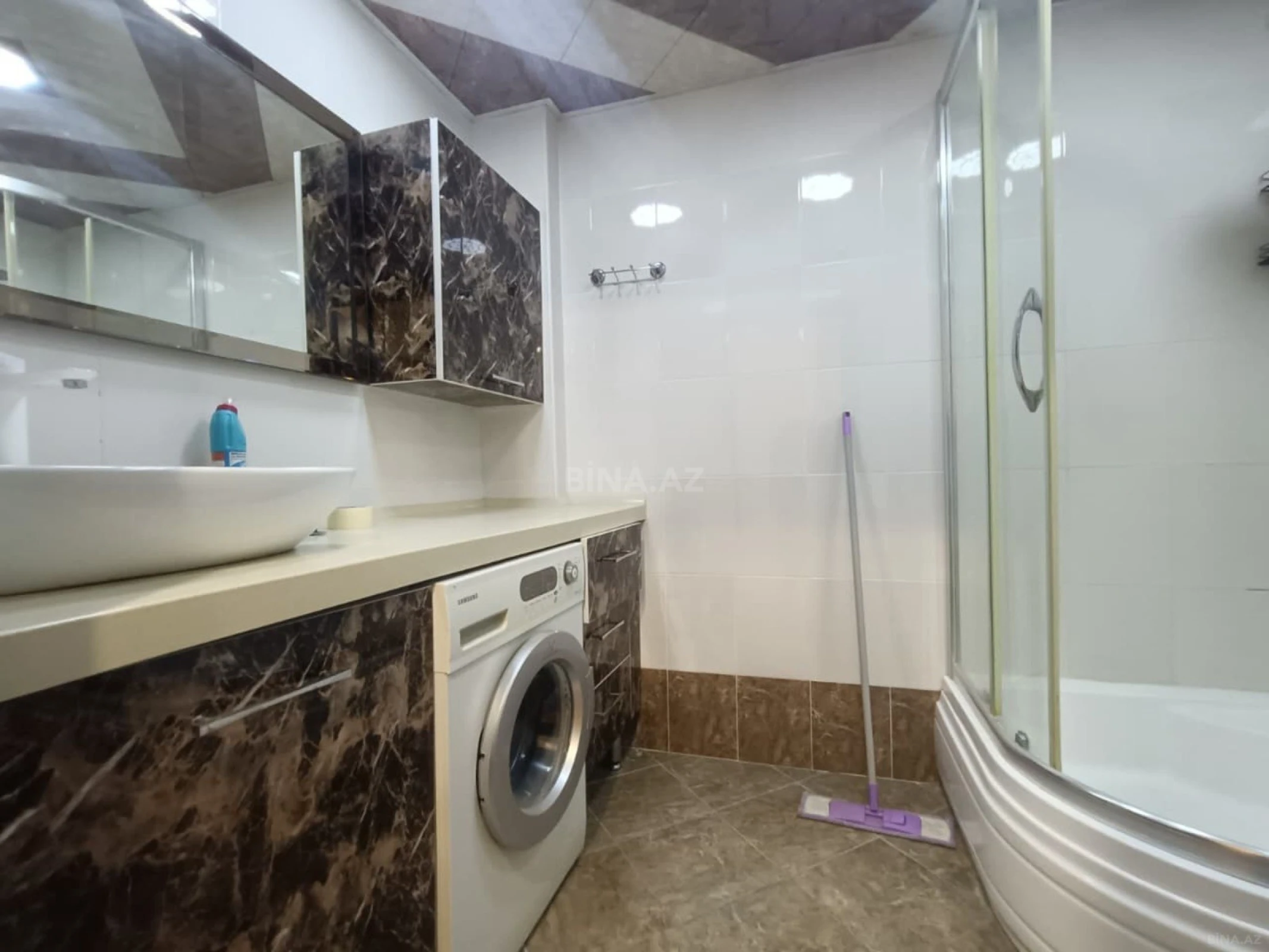 Kirayə verilir 2 otaqlı mənzil 85 m²