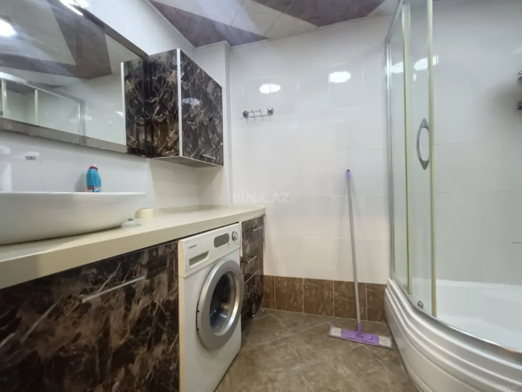 Kirayə verilir 2 otaqlı mənzil 85 m²