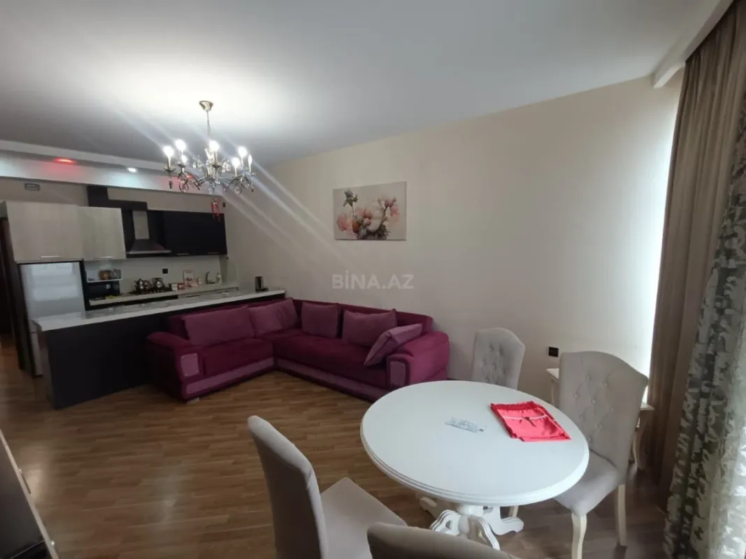 Kirayə verilir 2 otaqlı mənzil 85 m²