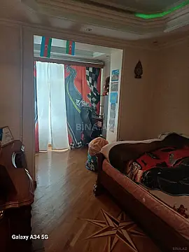 Satılır 5 otaqlı mənzil 106 m²