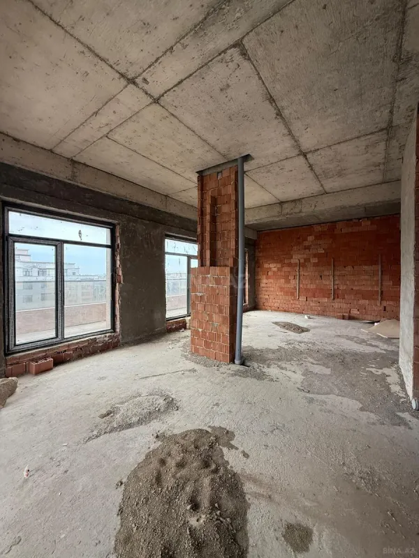 Satılır 5 otaqlı mənzil 420 m²
