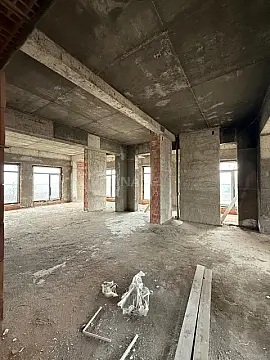 Satılır 5 otaqlı mənzil 420 m²