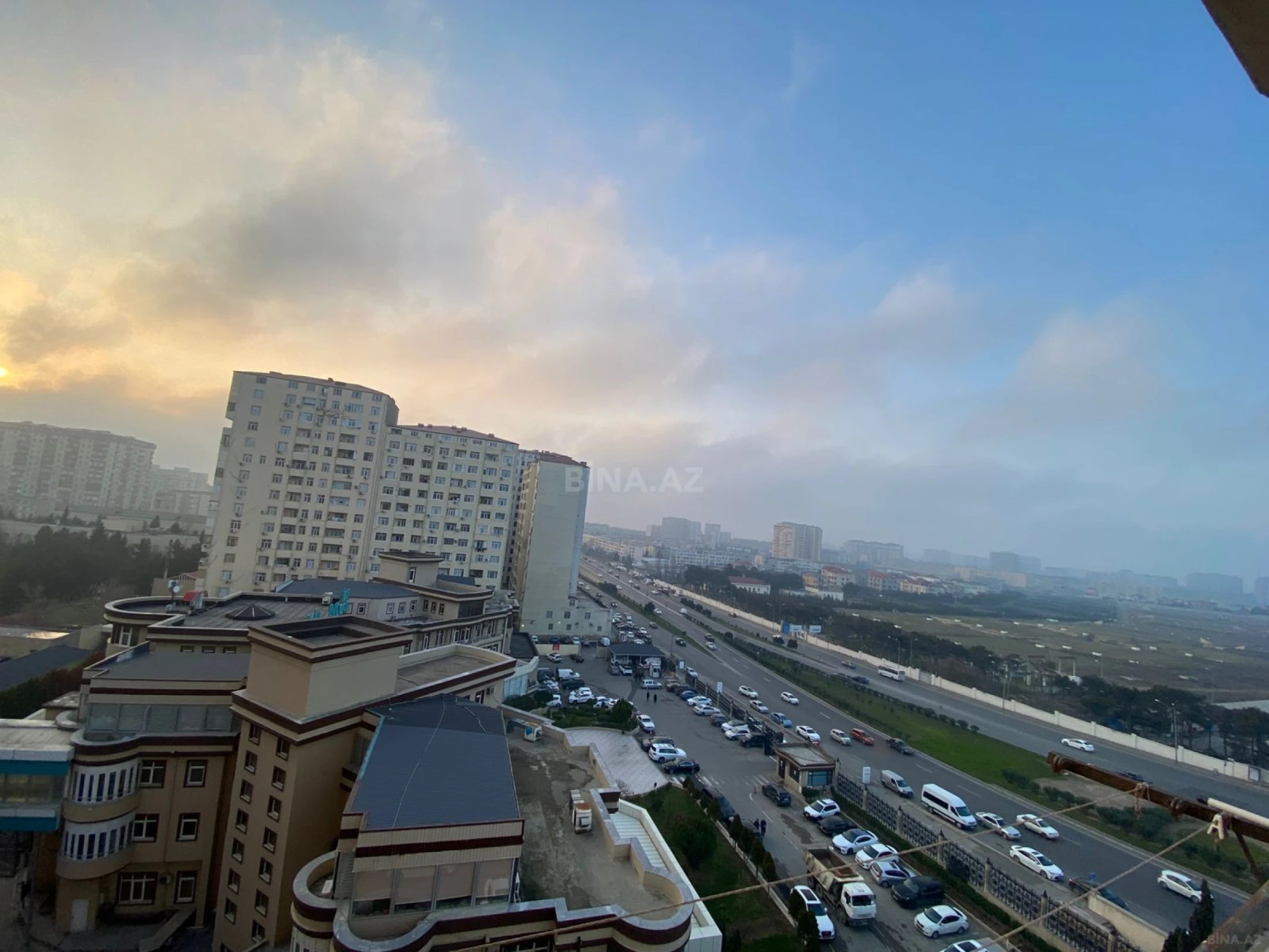 Satılır 3 otaqlı mənzil 88 m²