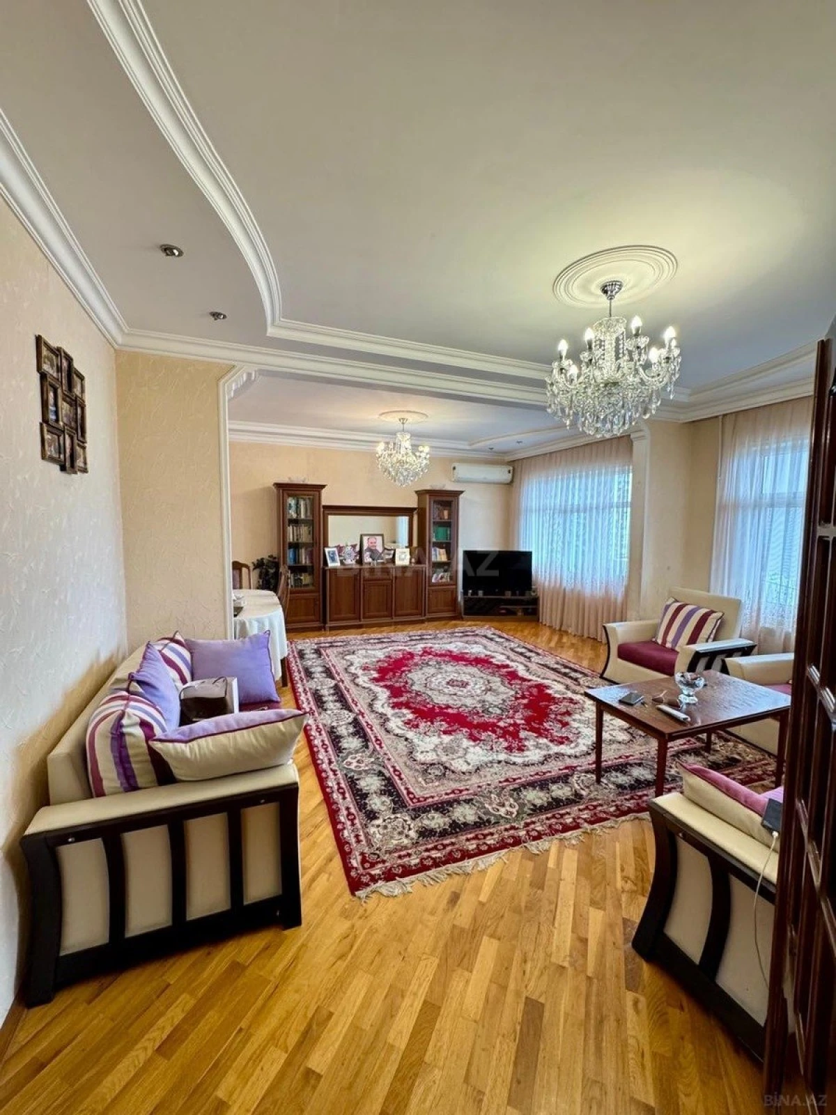 Satılır 5 otaqlı mənzil 120 m²