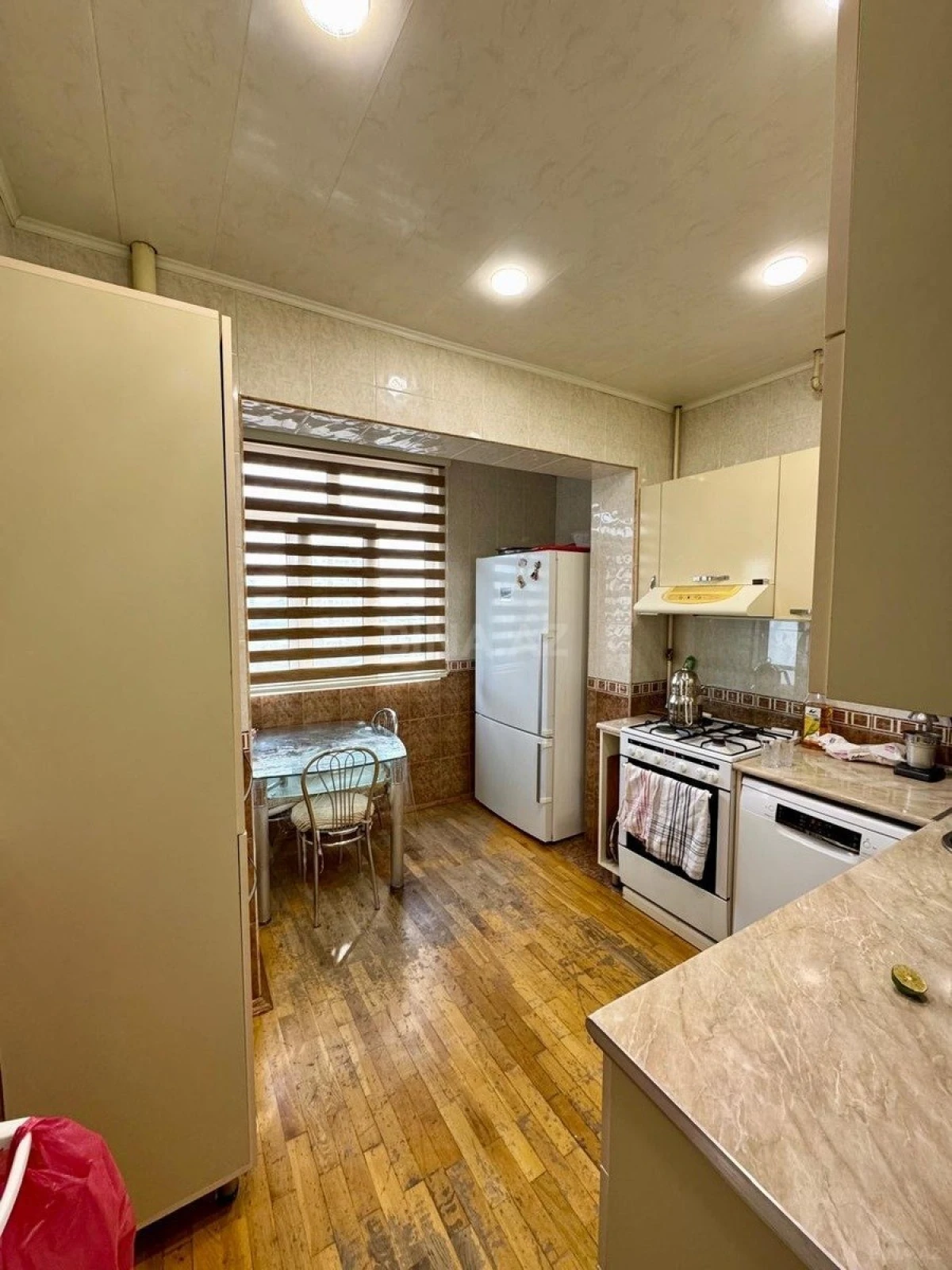 Satılır 5 otaqlı mənzil 120 m²